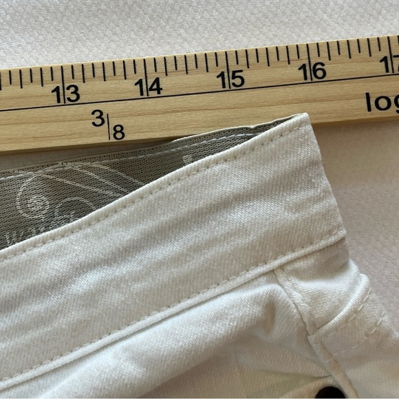 Lee Platinum Label Women's White Bootleg Denim Jeans Comfort Waistband Size 12S - Picture 6 of 9